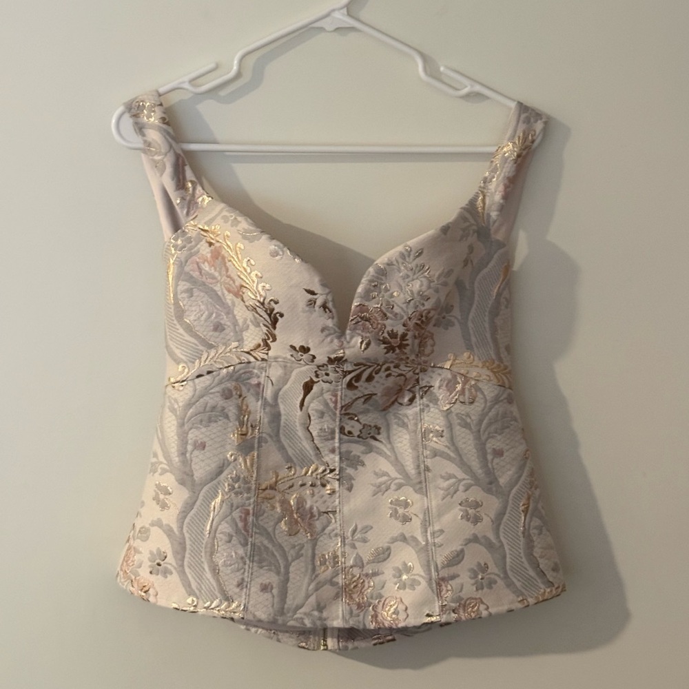 Express Cool Off-white and Gold Floral Brocade Blouse